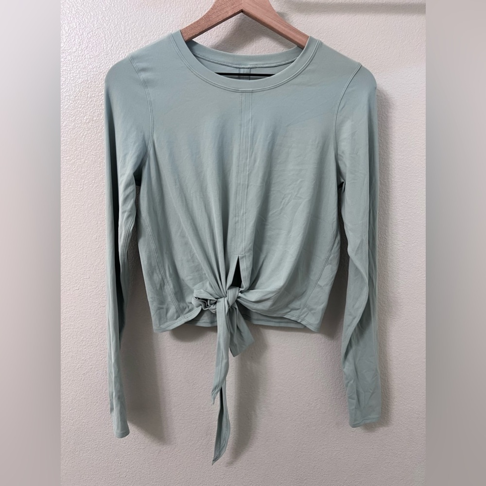 Lululemon Time to Restore Cropped‎ Tie Long Sleeve Shirt Preppy Athleisure